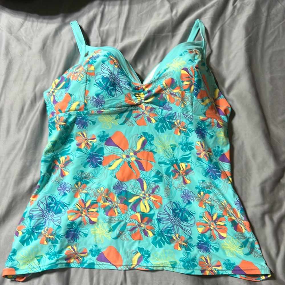 Lole XL Bathing Swim Suit Top NWOT
